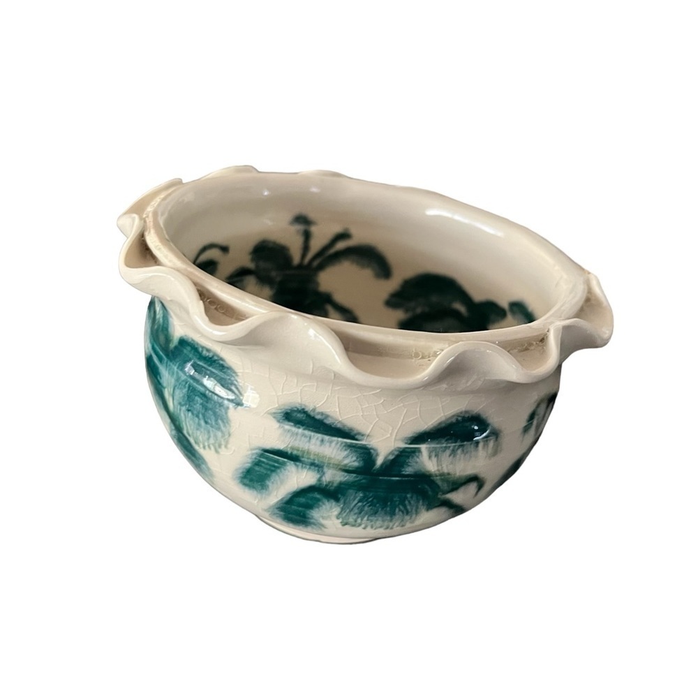 Ceramic Ruffled Edge Bowl with Green Leaf Design